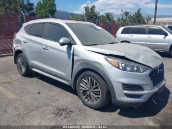  Salvage Hyundai TUCSON