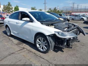  Salvage Chrysler 200