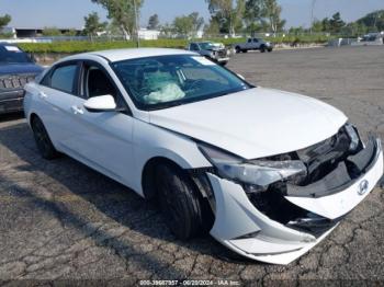  Salvage Hyundai ELANTRA