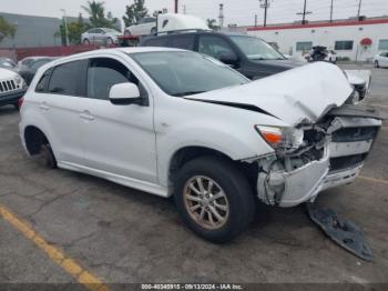  Salvage Mitsubishi Outlander