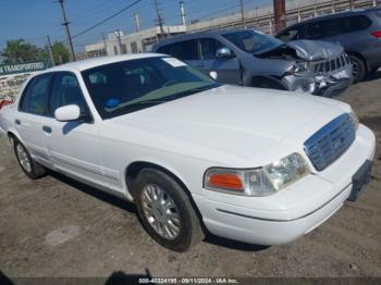  Salvage Ford Crown Victoria