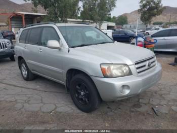  Salvage Toyota Highlander