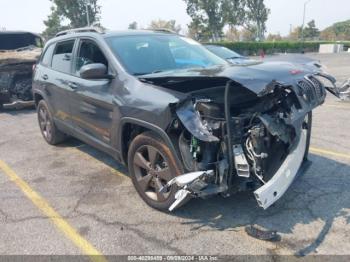  Salvage Jeep Cherokee