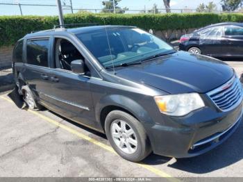  Salvage Chrysler Town & Country