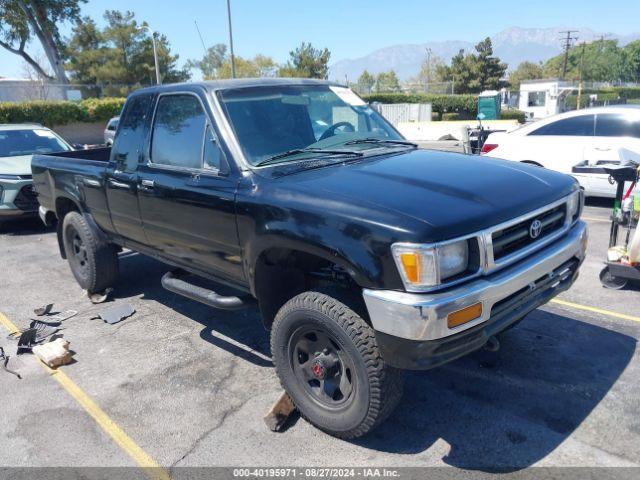  Salvage Toyota Pickup