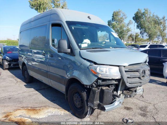  Salvage Mercedes-Benz Sprinter 2500