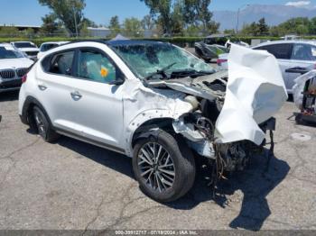  Salvage Hyundai TUCSON