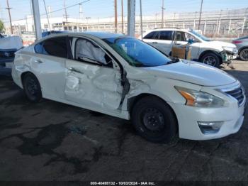  Salvage Nissan Altima