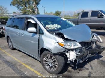  Salvage Toyota Sienna