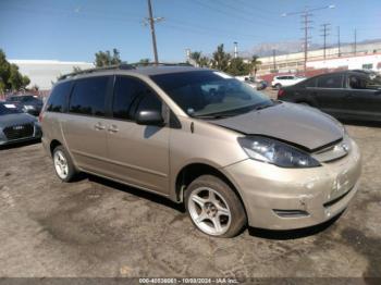  Salvage Toyota Sienna