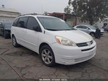  Salvage Toyota Sienna