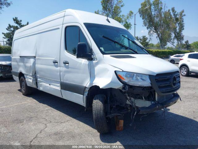  Salvage Mercedes-Benz Sprinter 2500