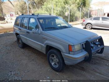  Salvage Jeep Grand Cherokee