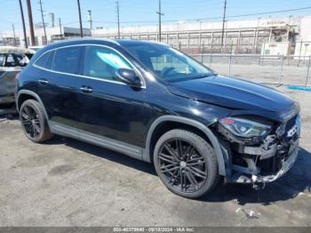  Salvage Mercedes-Benz GLA