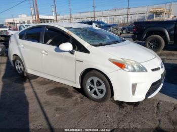  Salvage Toyota Prius