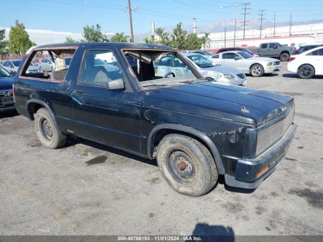  Salvage Chevrolet Blazer