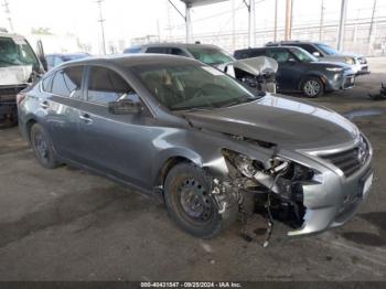  Salvage Nissan Altima