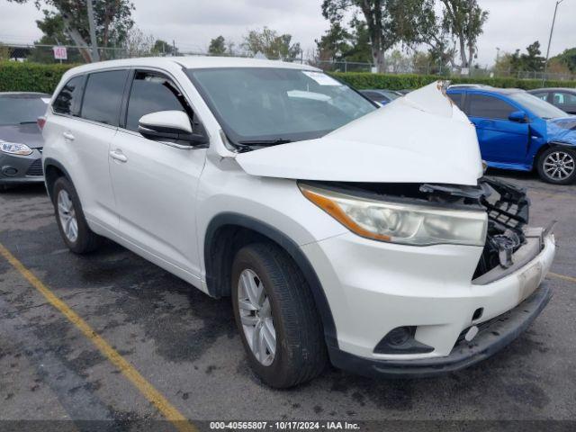  Salvage Toyota Highlander