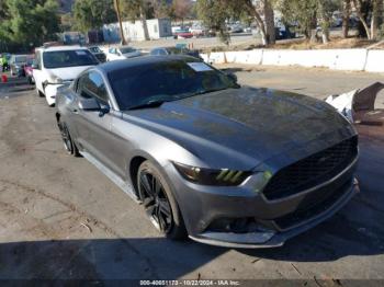  Salvage Ford Mustang