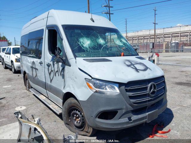  Salvage Mercedes-Benz Sprinter 2500