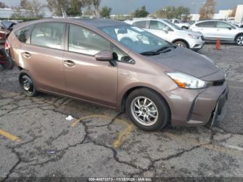  Salvage Toyota Prius v