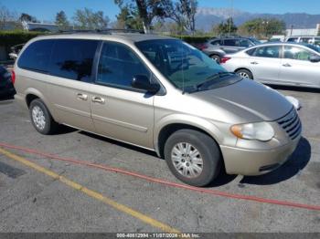  Salvage Chrysler Town & Country