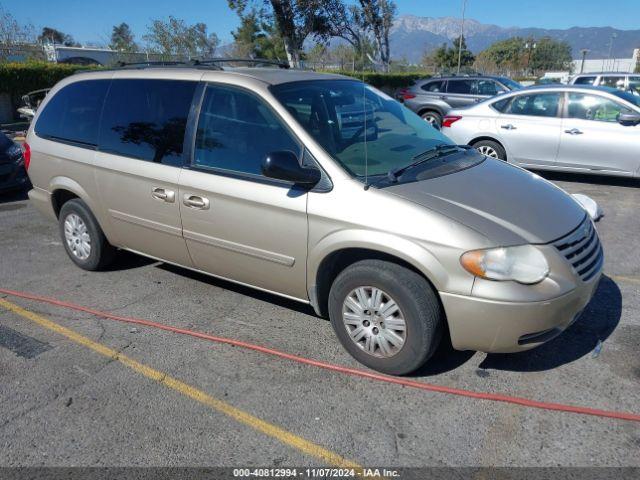  Salvage Chrysler Town & Country