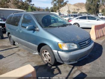  Salvage Toyota Sienna