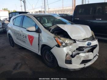  Salvage Toyota Prius c