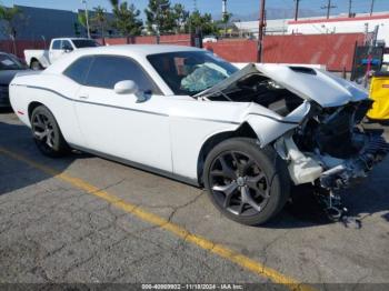  Salvage Dodge Challenger