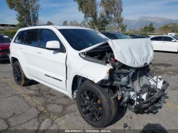  Salvage Jeep Grand Cherokee