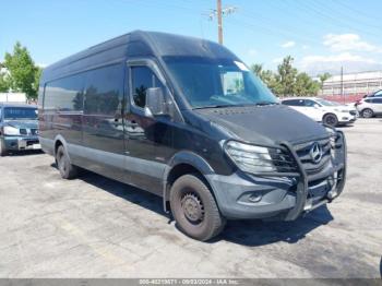  Salvage Mercedes-Benz Sprinter 2500