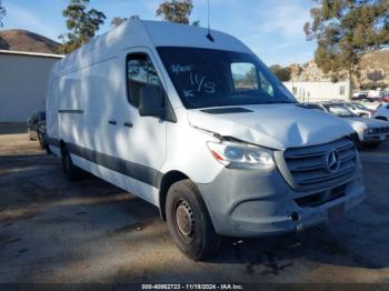  Salvage Mercedes-Benz Sprinter 2500