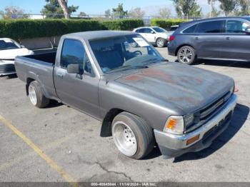  Salvage Toyota Pickup