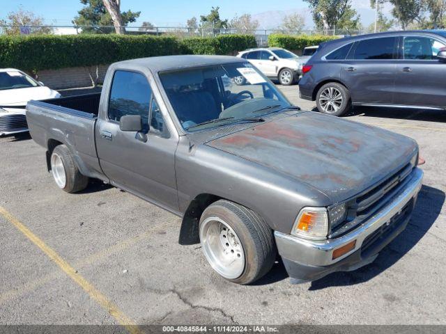  Salvage Toyota Pickup