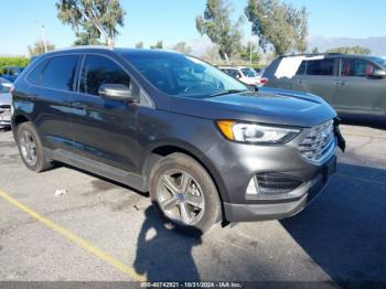  Salvage Ford Edge