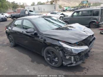  Salvage Hyundai ELANTRA