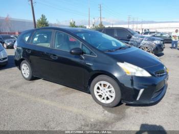  Salvage Toyota Prius v