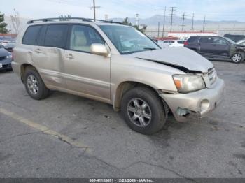  Salvage Toyota Highlander