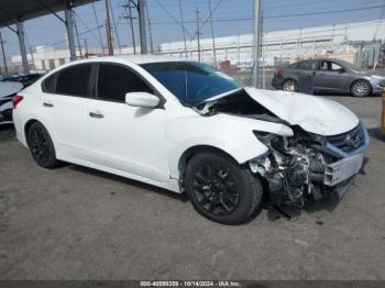  Salvage Nissan Altima