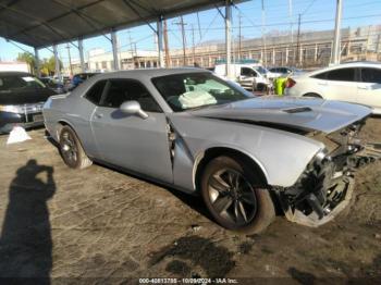  Salvage Dodge Challenger