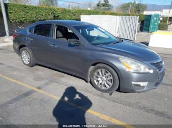  Salvage Nissan Altima