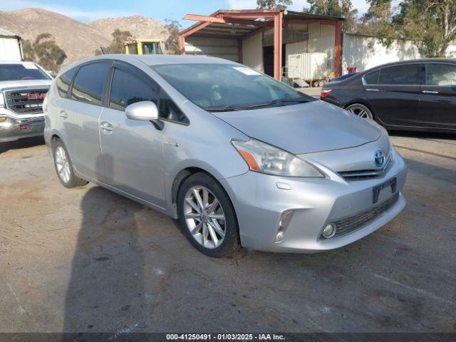  Salvage Toyota Prius v