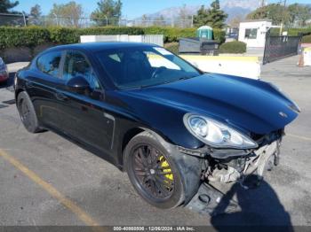  Salvage Porsche Panamera