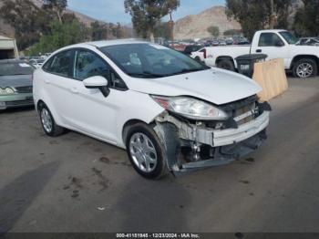  Salvage Ford Fiesta