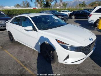  Salvage Hyundai ELANTRA