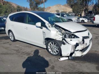  Salvage Toyota Prius v