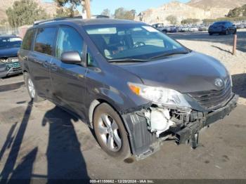  Salvage Toyota Sienna