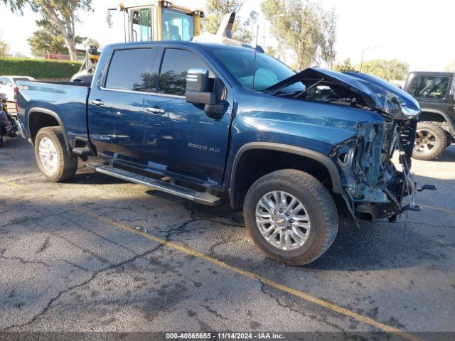  Salvage Chevrolet Silverado 2500