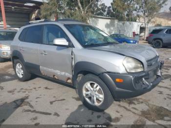  Salvage Hyundai TUCSON